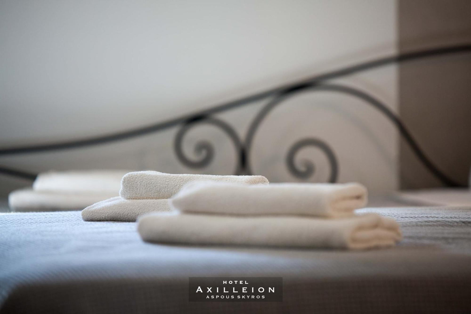 Achilleion Hotel Skyros Exteriör bild