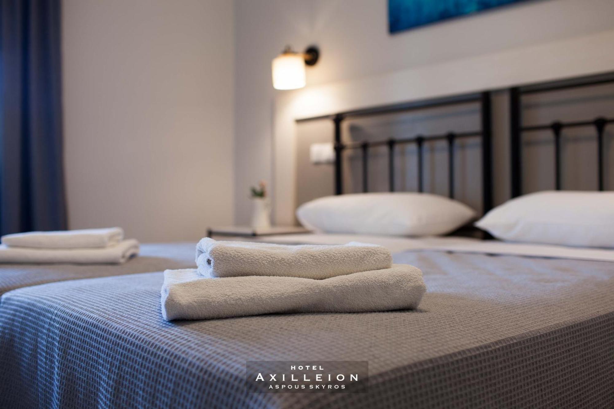 Achilleion Hotel Skyros Exteriör bild