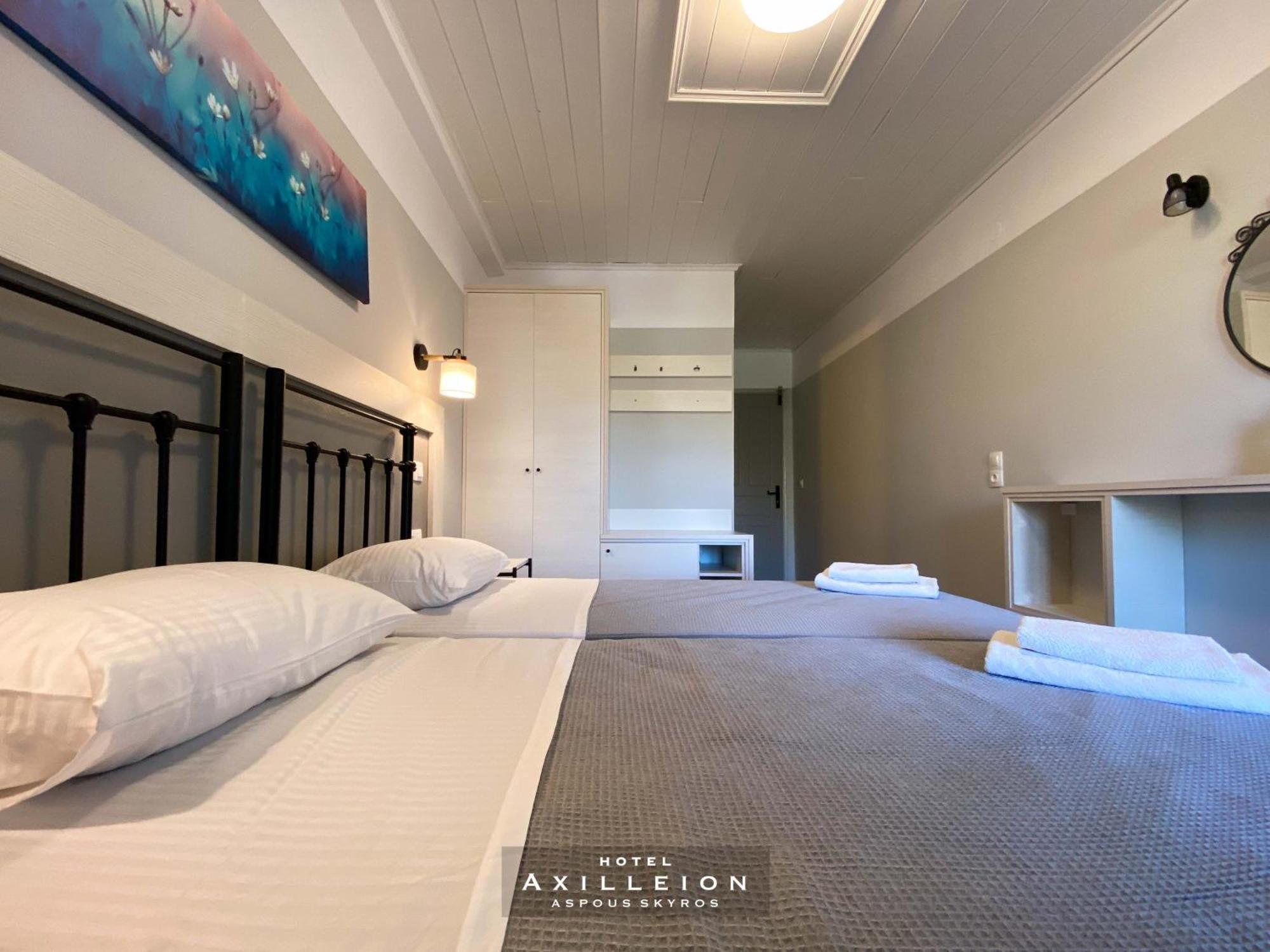 Achilleion Hotel Skyros Exteriör bild