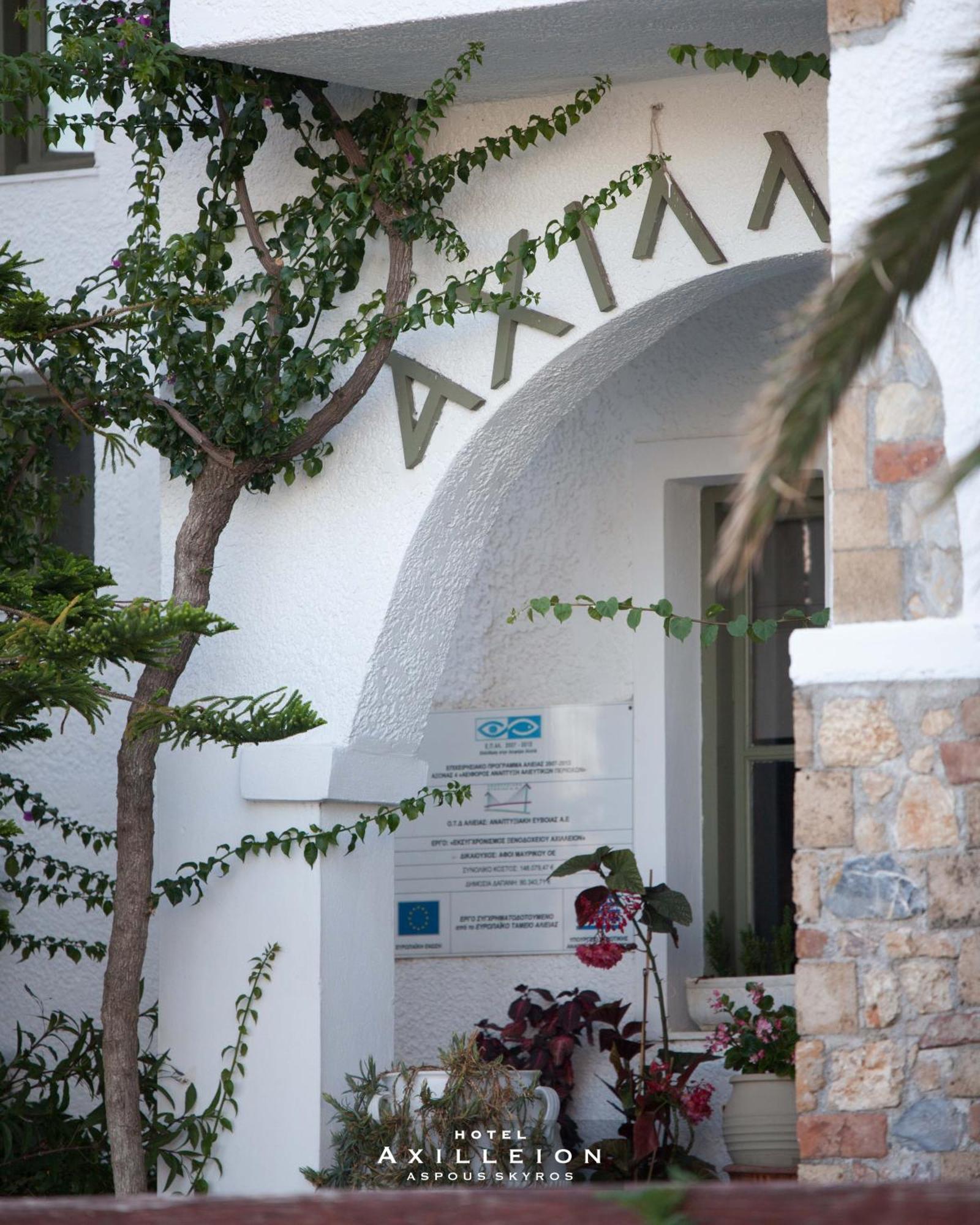 Achilleion Hotel Skyros Exteriör bild
