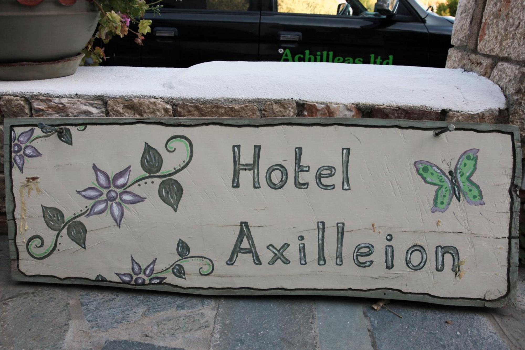 Achilleion Hotel Skyros Exteriör bild