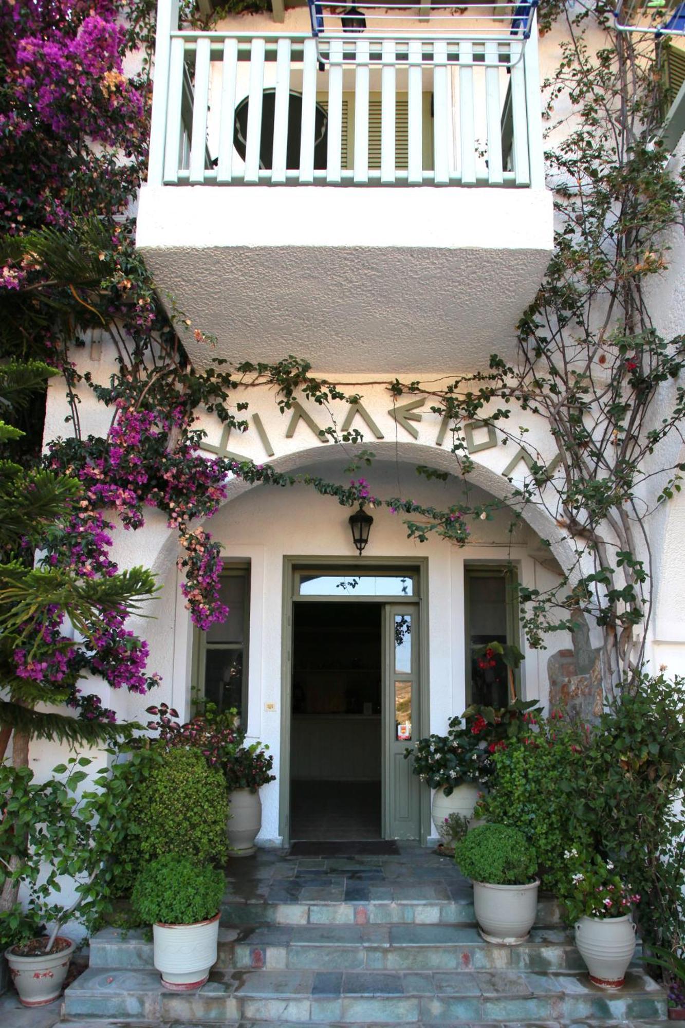 Achilleion Hotel Skyros Exteriör bild